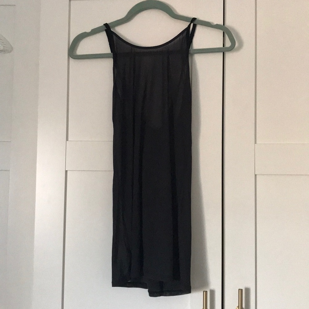 Unique Lululemon top